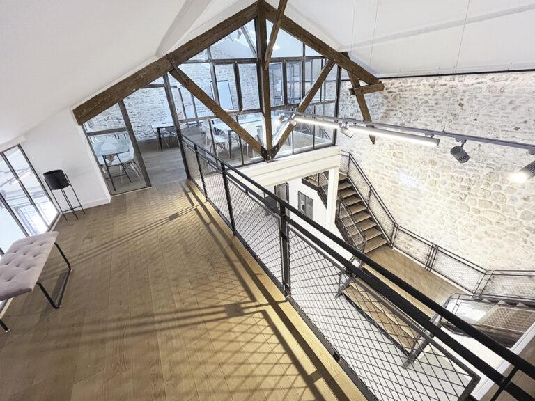 plateau_C_vytree_mezzanine_reunion.jpg