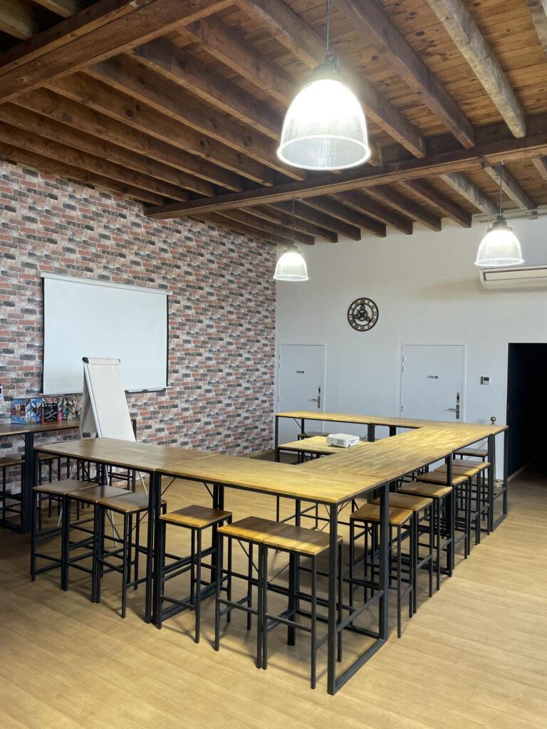 SALLE-LOC-1-min-scaled-1.jpg