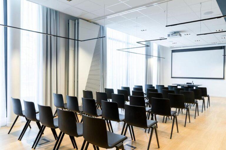 courtyard-paris-creteil-1lieu1salle-meetings.jpg