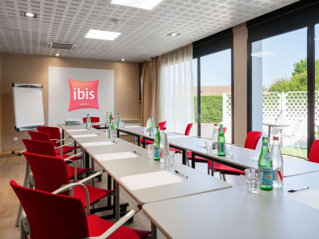 ibis-cergy-pontoise-port-1lieu1salle-meetings.jpg