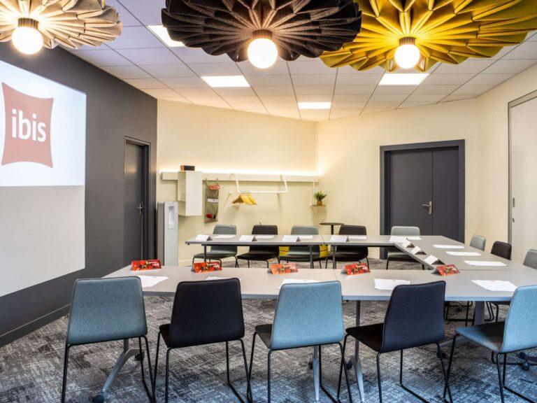 ibis-compiegne-1lieu1salle-seminaires.jpg