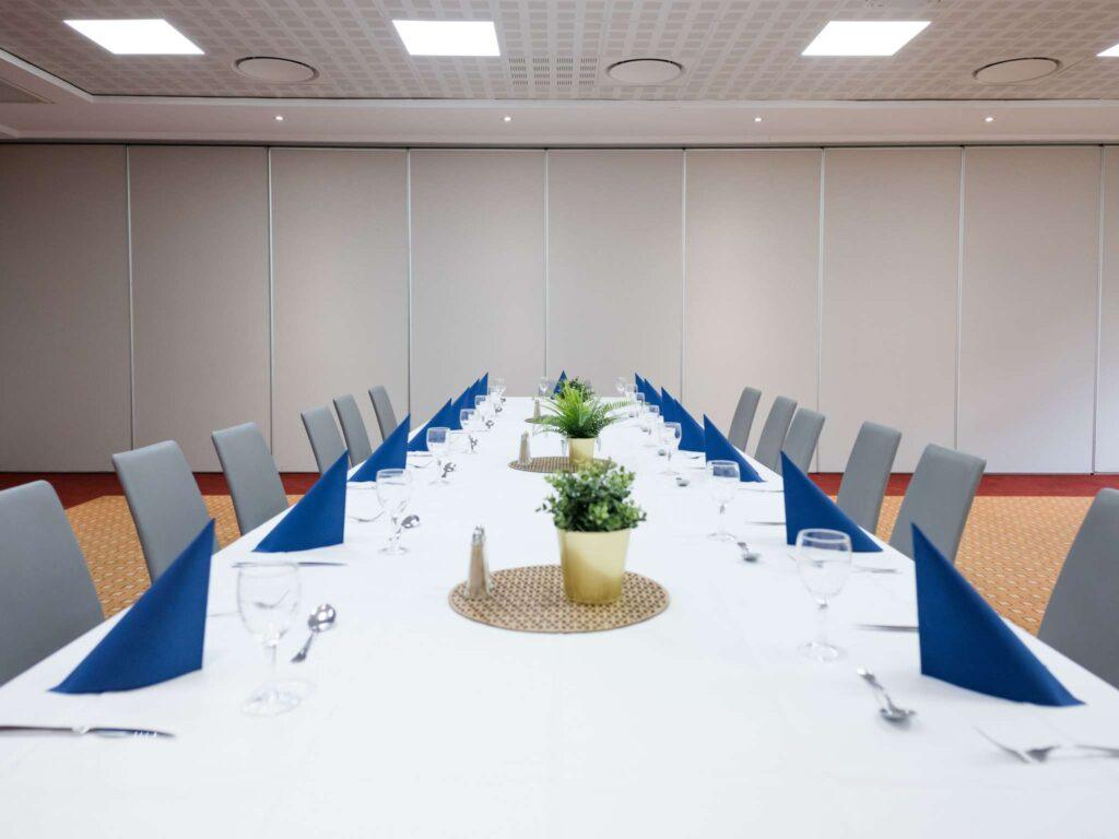 mercure-caen-port-plaisance-1lieu1salle-seminaires.jpg
