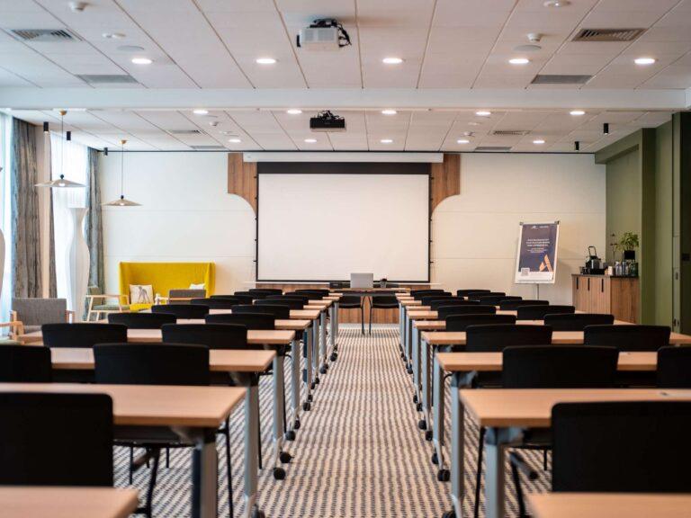 novotel-chartres-1lieu1salle-conferences.jpg