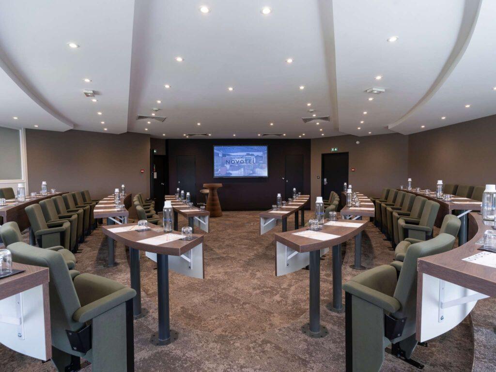 novotel-poitiers-futuroscope-1lieu1salle-conferences.jpg