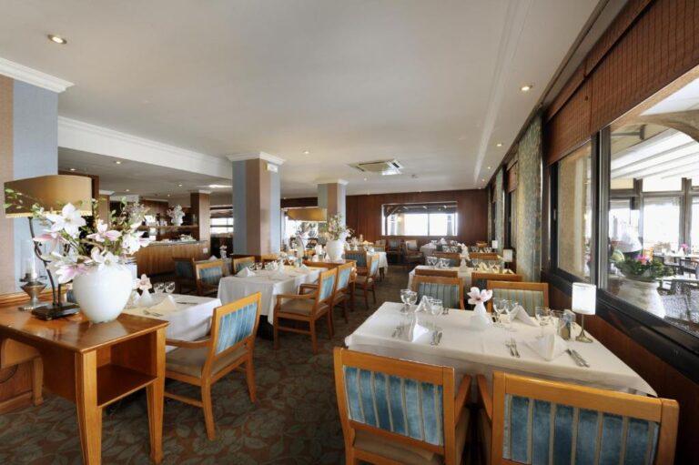 hotel-saint-aygulf-1lieu1salle-reunions.jpg