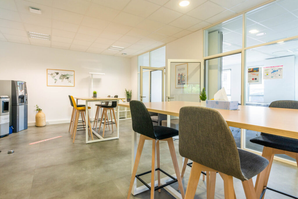 Salle-annexe-scaled-1.jpg