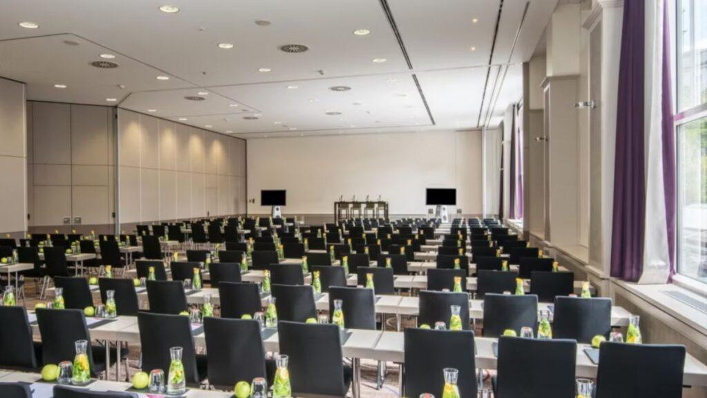 crowne-plaza-berlin-city-1lieu1salle-meetings.jpg