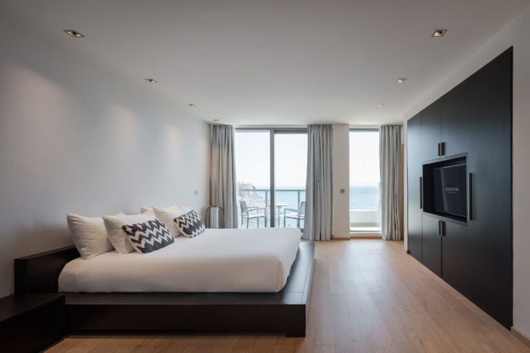 eurostars-queen-montenegro-1lieu1salle-conferences.jpg