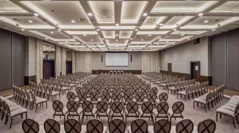 hilton-podgorica-crna-gora-1lieu1salle-conferences.jpg