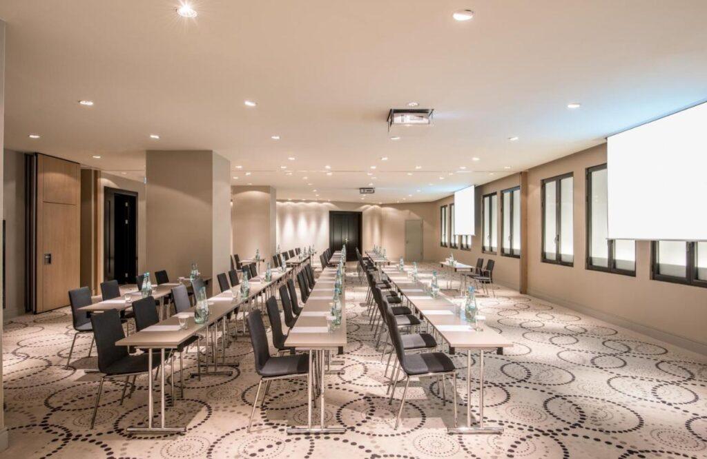 hotel-berlin-potsdamer-platz-1lieu1salle-meeting.jpg