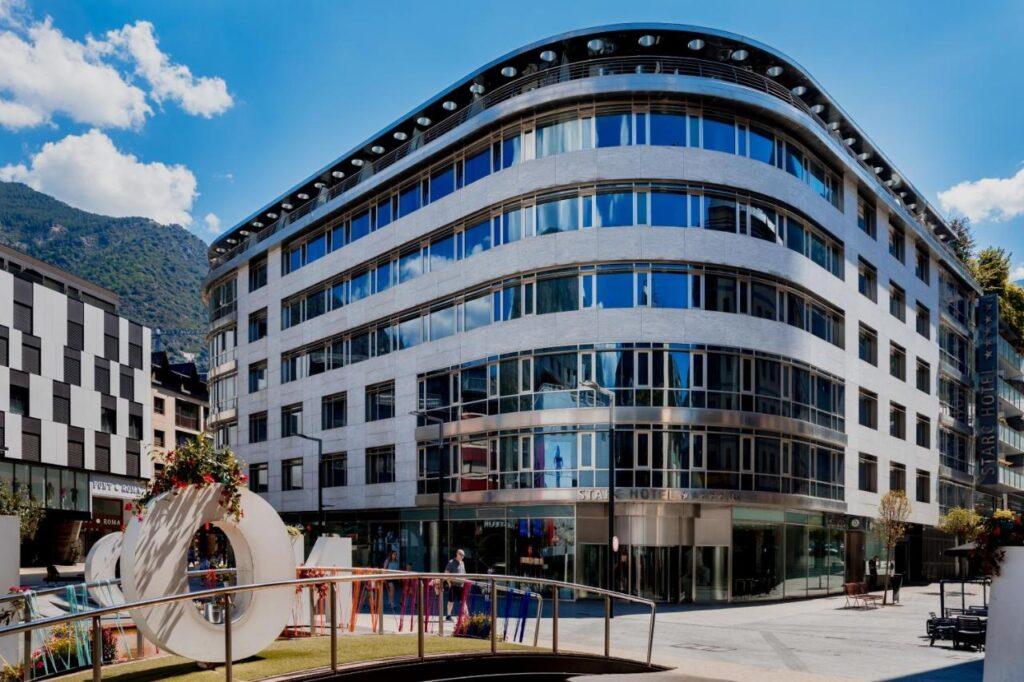 hotel-starc-andorre-1lieu1salle-event.jpg