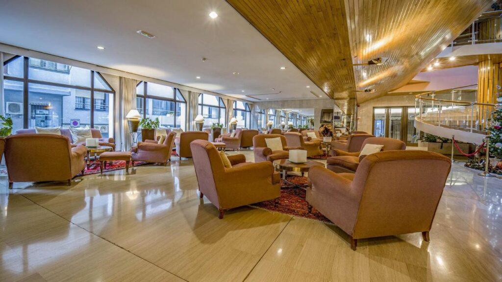 roc-blanc-hotel-andorre-1lieu1salle-seminaire.jpg