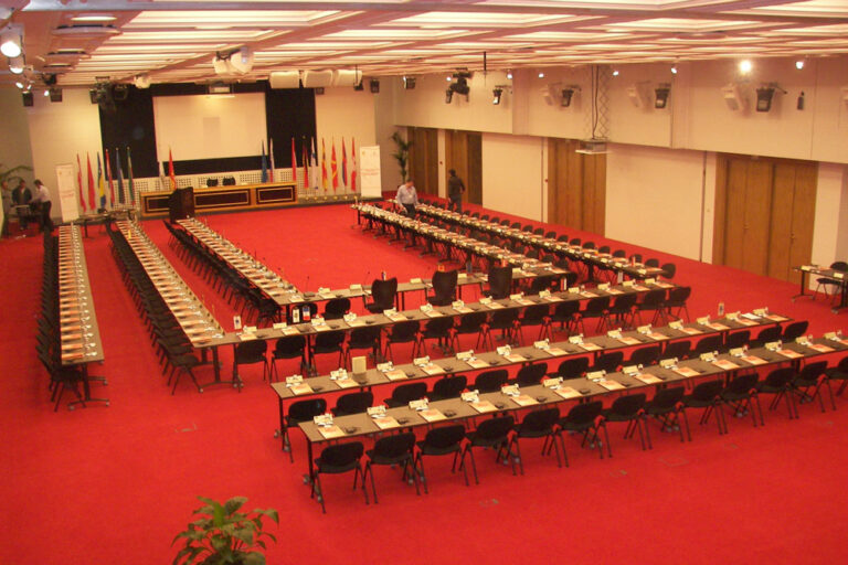 splendid-conference-budva-1lieu1salle-meetings.jpg