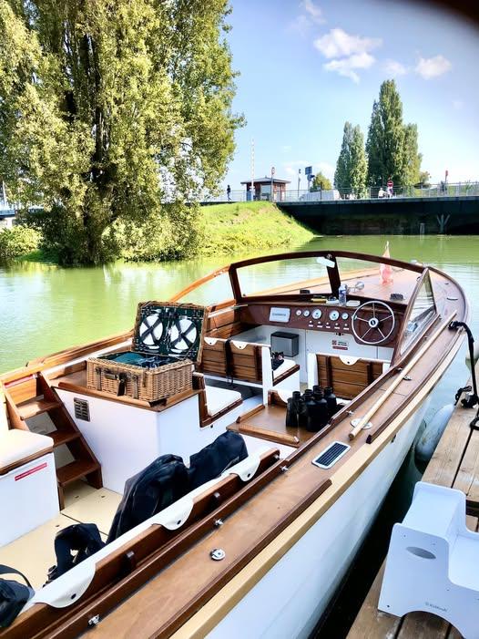 Interieur-bateau.jpg