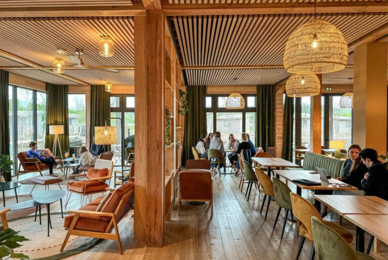 Restaurant-Lounge-scaled-1.jpg
