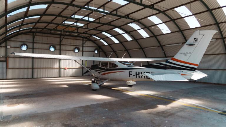 YE-Hangar-mars-2025-10-scaled-1.jpg