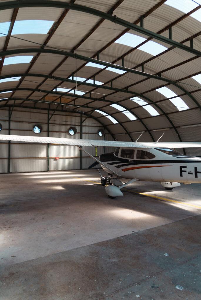 YE-Hangar-mars-2025-11-scaled-1.jpg