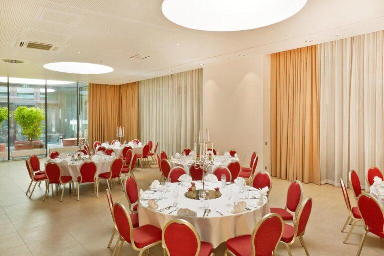 h4-munchen-messe-1lieu1salle-meetings.jpg