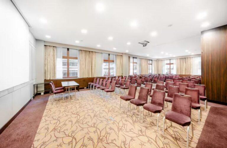 hilton-berlin-1lieu1salle-conferences.jpg