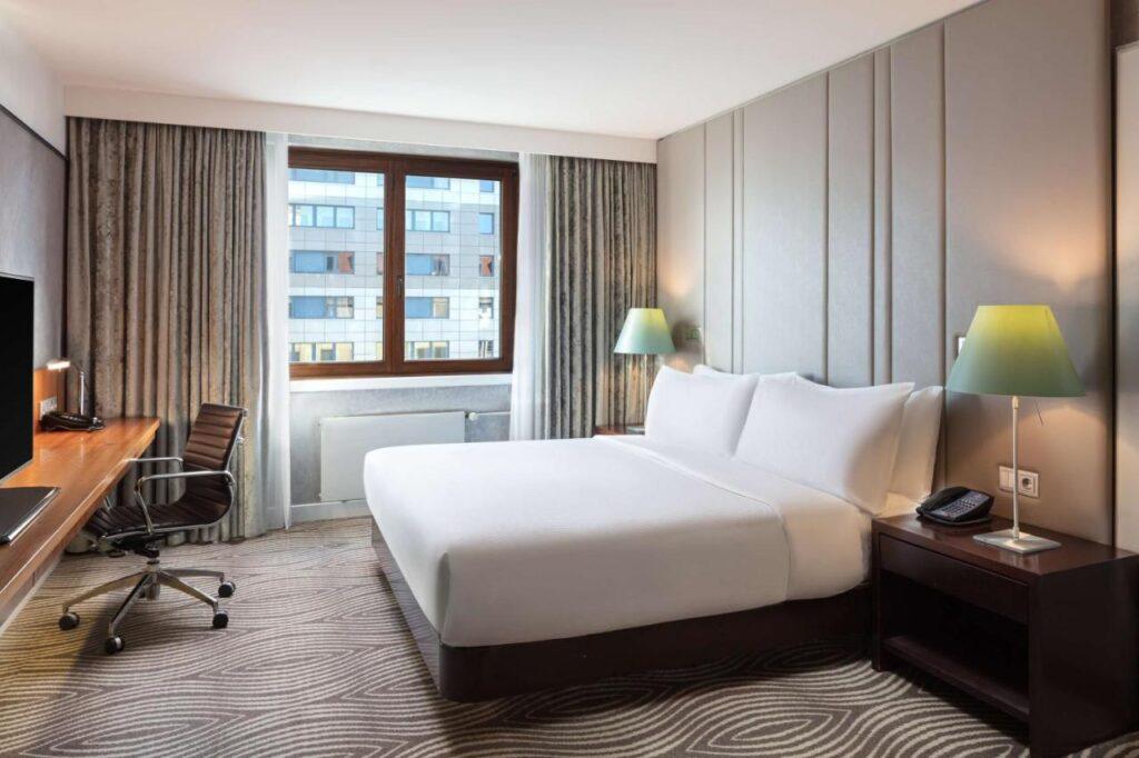 hilton-berlin-1lieu1salle-meetings.jpg