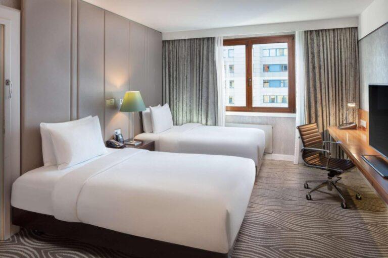 hilton-berlin-1lieu1salle-reunion.jpg