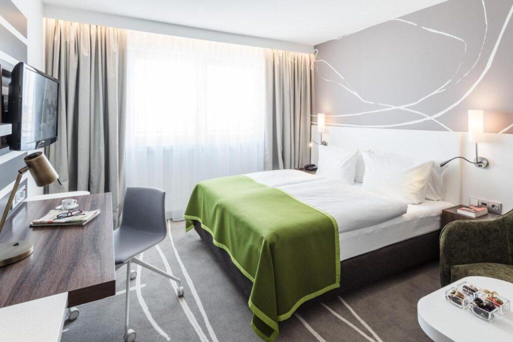 holiday-inn-munich-centre-1lieu1salle-events.jpg