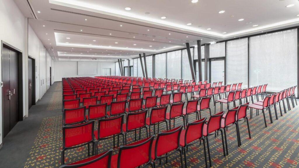 holiday-inn-munich-westpark-1lieu1salle-meetings.jpg