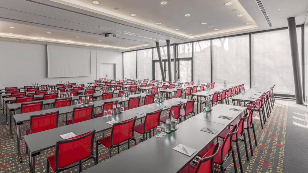 holiday-inn-munich-westpark-1lieu1salle-seminaires.jpg