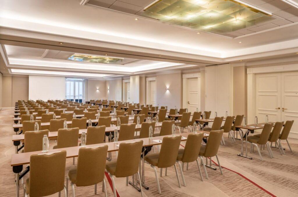 munich-marriott-1lieu1salle-seminaires.jpg