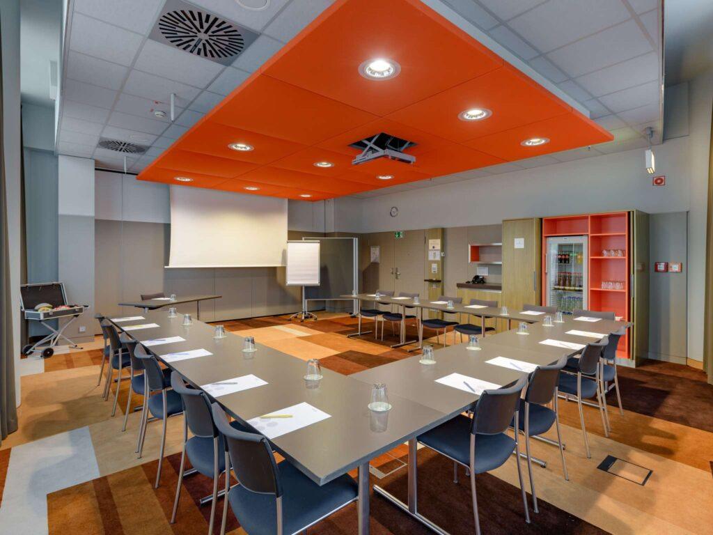 novotel-aeroport-munich-1lieu1salle-meetings.jpg