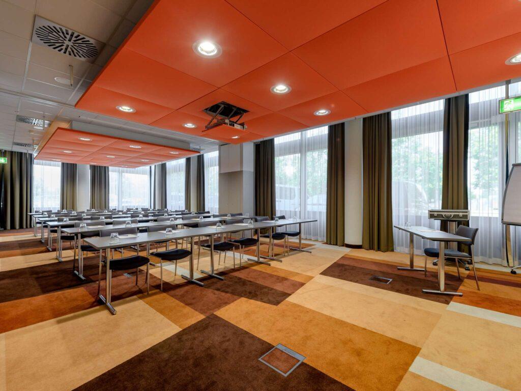 novotel-aeroport-munich-1lieu1salle-reunion.jpg