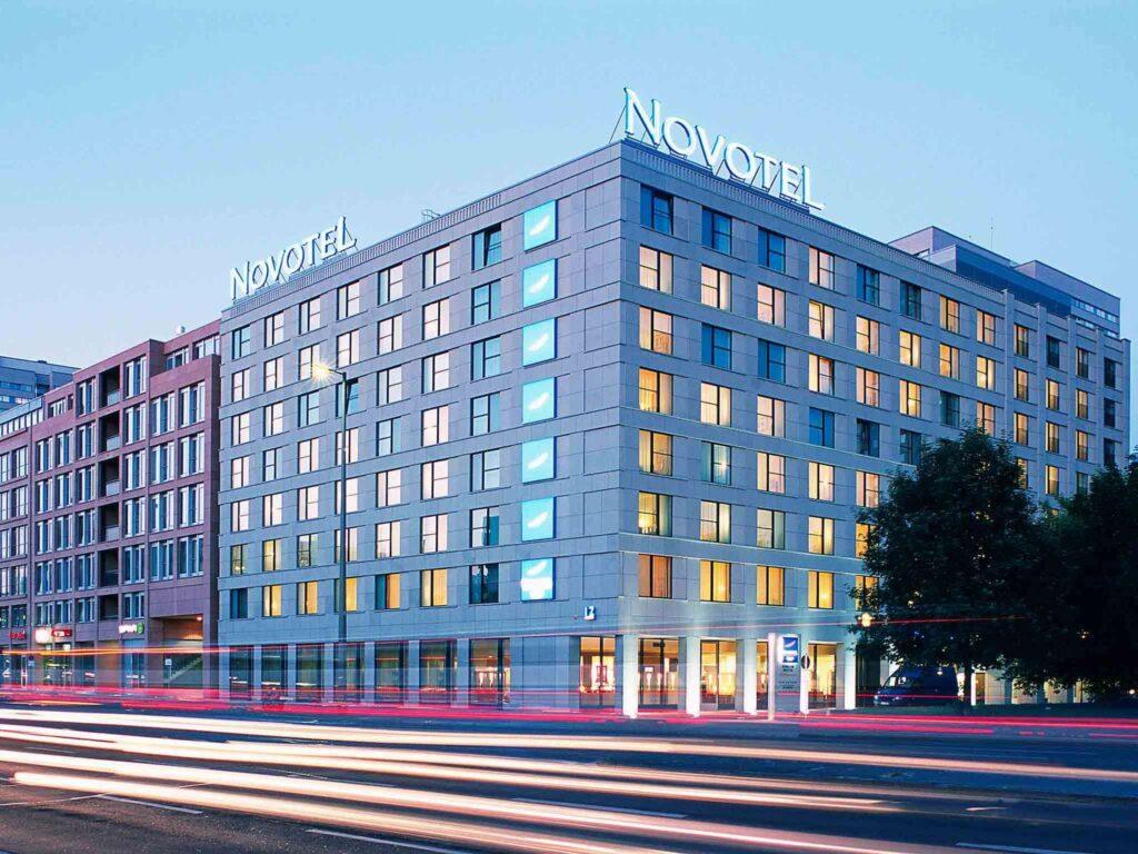 novotel-berlin-mitte-1lieu1salle-event.jpg