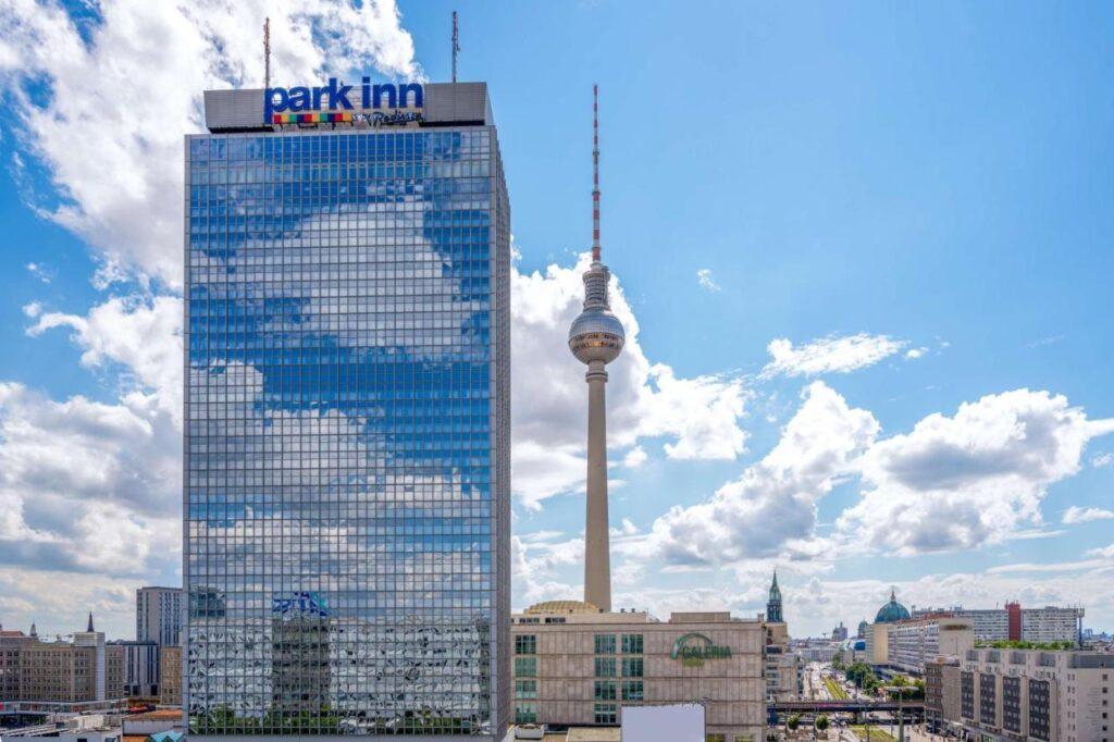 park-inn-berlin-alexanderplatz-1lieu1salle-event.jpg