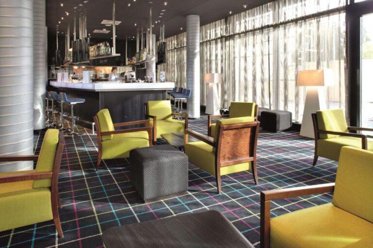 radisson-blu-hambourg-1lieu1salle-reunion.jpg