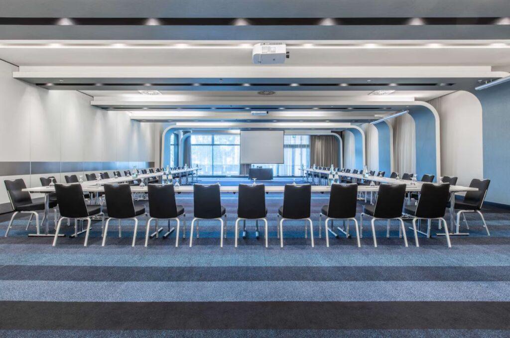 radisson-blu-hambourg-1lieu1salle-seminaires.jpg