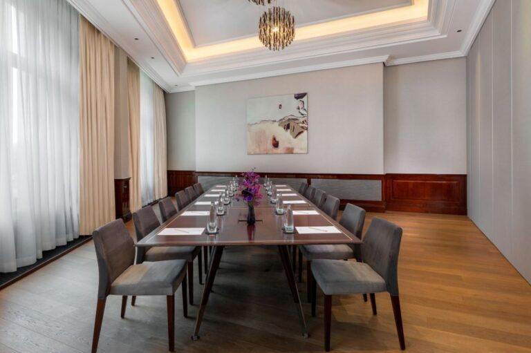 ritz-carlton-berlin-1lieu1salle-conferences.jpg