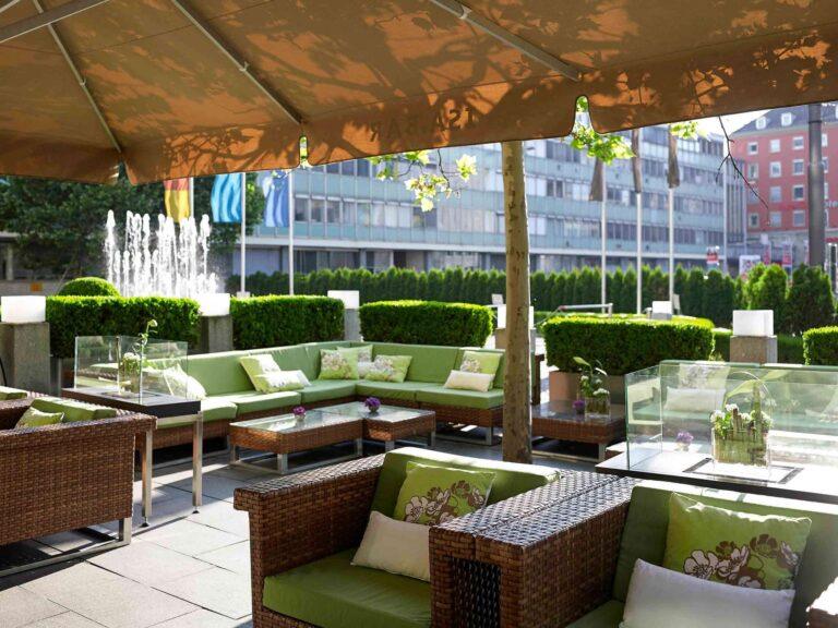 sofitel-munich-bayerpost-1lieu1salle-reunions.jpg