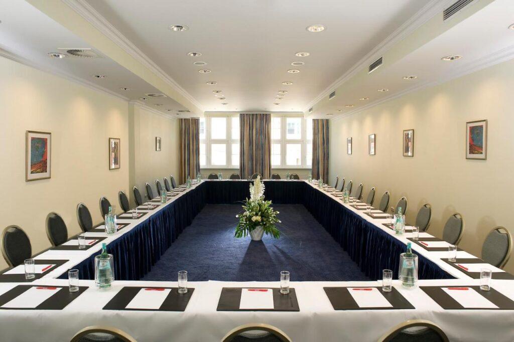 wyndham-garden-berlin-mitte-1lieu1salle-meeting.jpg