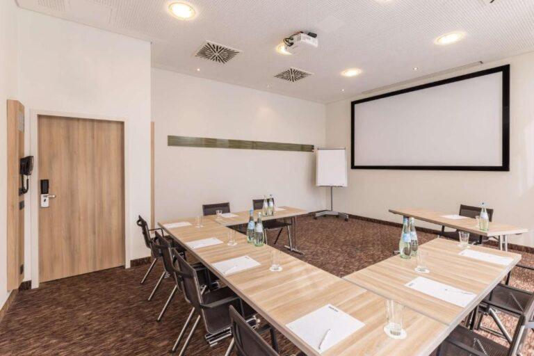 bw-koln-city-1lieu1salle-reunion.jpg