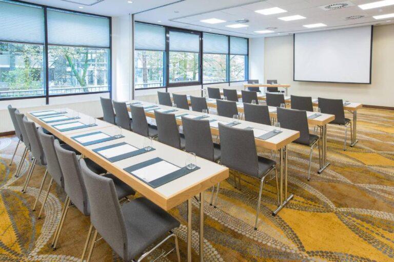 courtyard-dusseldorf-seestern-1lieu1salle-meetings.jpg