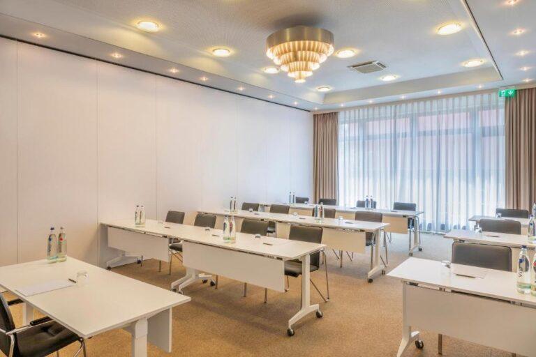 francfort-messe-melia-1lieu1salle-meeting.jpg