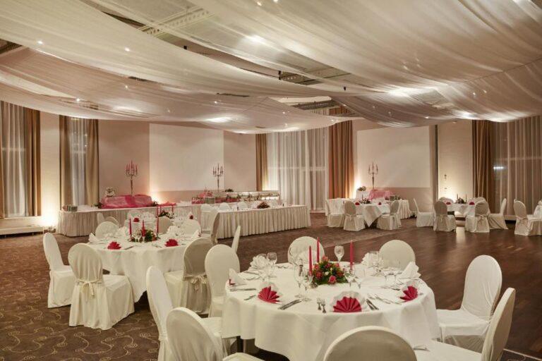 h4-hambourg-bergedorf-1lieu1salle-reunions.jpg