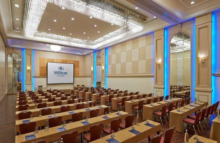 hilton-dusseldorf-1lieu1salle-reunion.jpg