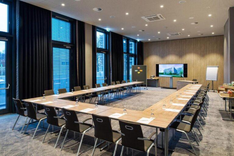 holiday-inn-francfort-airport-1lieu1salle-meeting.jpg