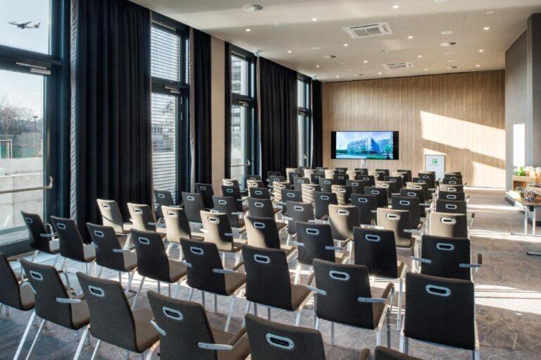 holiday-inn-francfort-airport-1lieu1salle-reunion.jpg