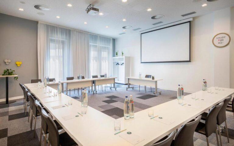 innside-francfort-ostend-1lieu1salle-reunions.jpg