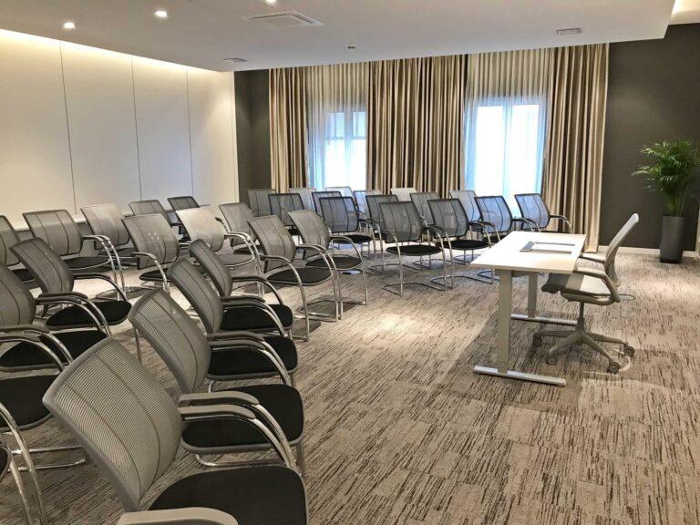 https://www.accorhotels.com/8115