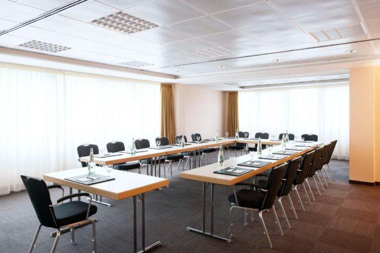nh-dusseldorf-city-1lieu1salle-reunion.jpg