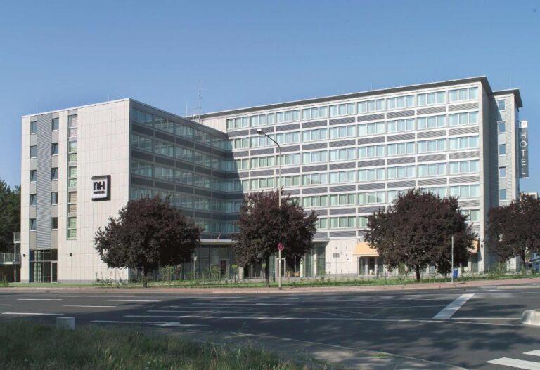 nh-francfort-niederrad-1lieu1salle-evenement.jpg