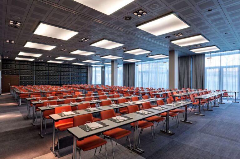 radisson-blu-cologne-1lieu1salle-reunion.jpg